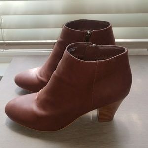 LOFT midheel zip bootie as 9